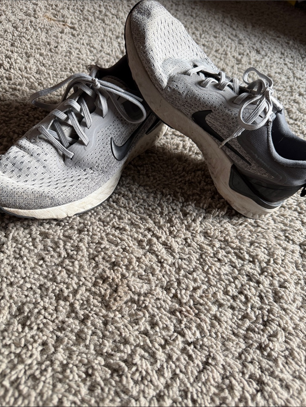 Nike Light Gray Running Sneakers with Black Swoosh